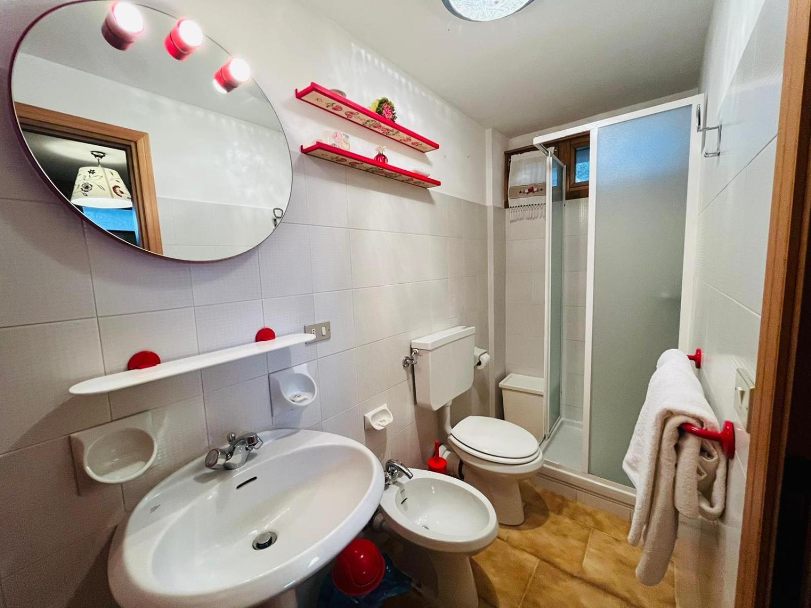 San Luigi - Rooms & Apartments Campodolcino Pokoj fotografie